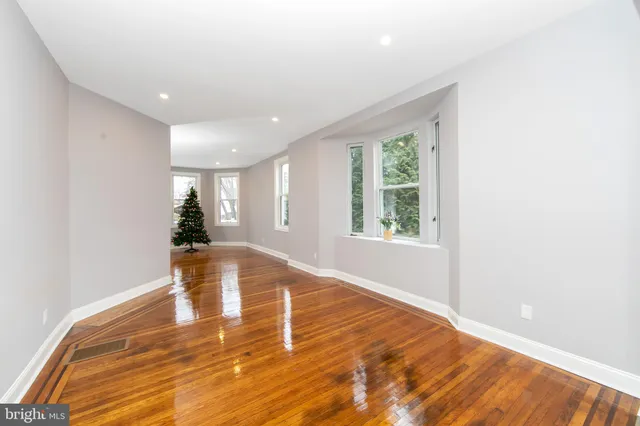 $519,900 | 416 Oak Avenue, Woodbury Heights, NJ 08097