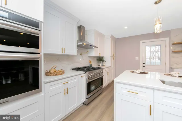 $519,900 | 416 Oak Avenue, Woodbury Heights, NJ 08097