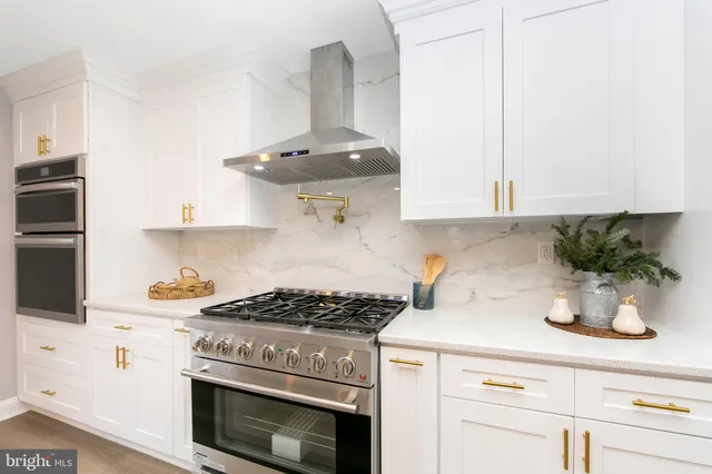 $519,900 | 416 Oak Avenue, Woodbury Heights, NJ 08097