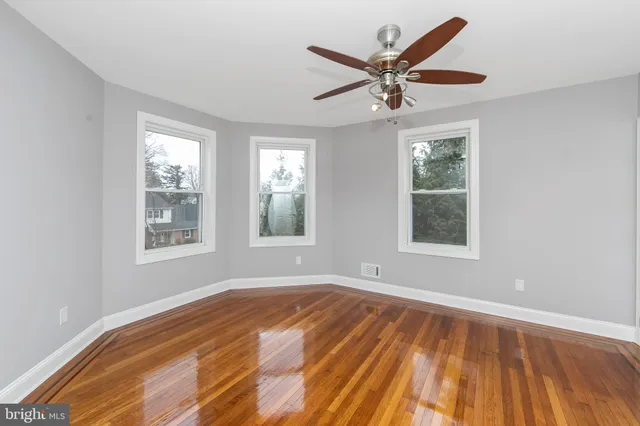 $519,900 | 416 Oak Avenue, Woodbury Heights, NJ 08097