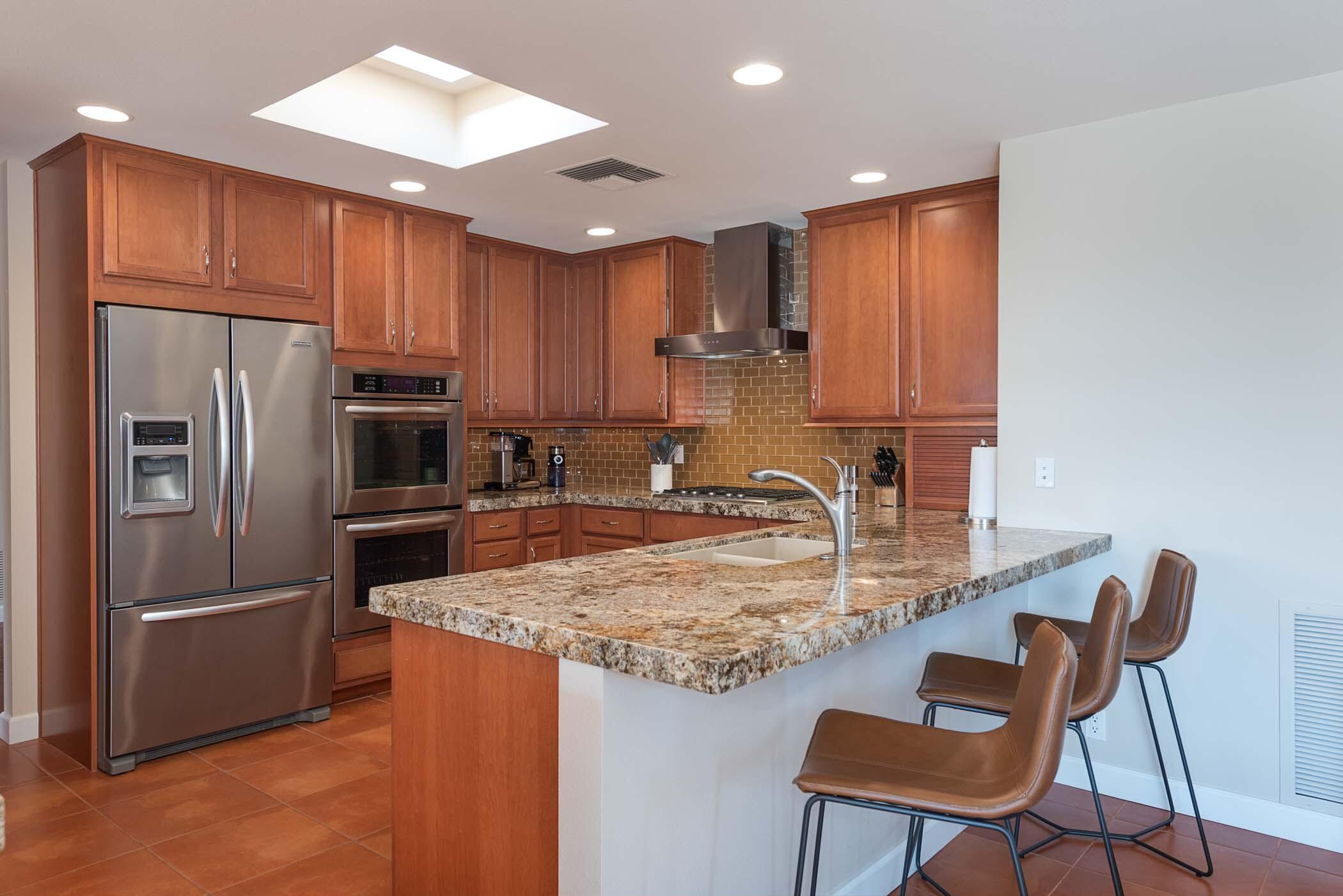 132 Yale Drive Rancho Mirage, CA 92270 - Photo 12 of 53 Kitchen