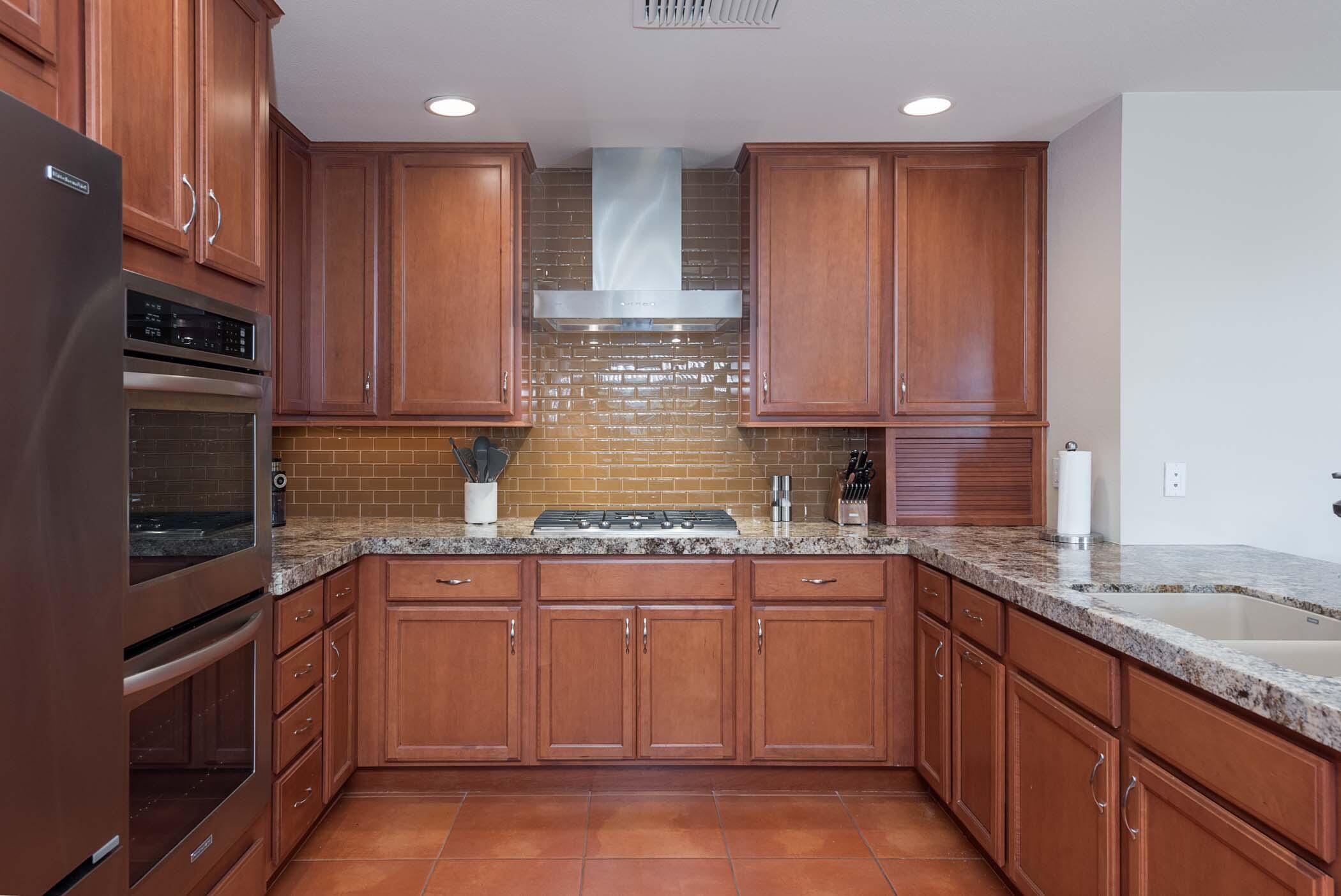 132 Yale Drive Rancho Mirage, CA 92270 - Photo 13 of 53 Kitchen