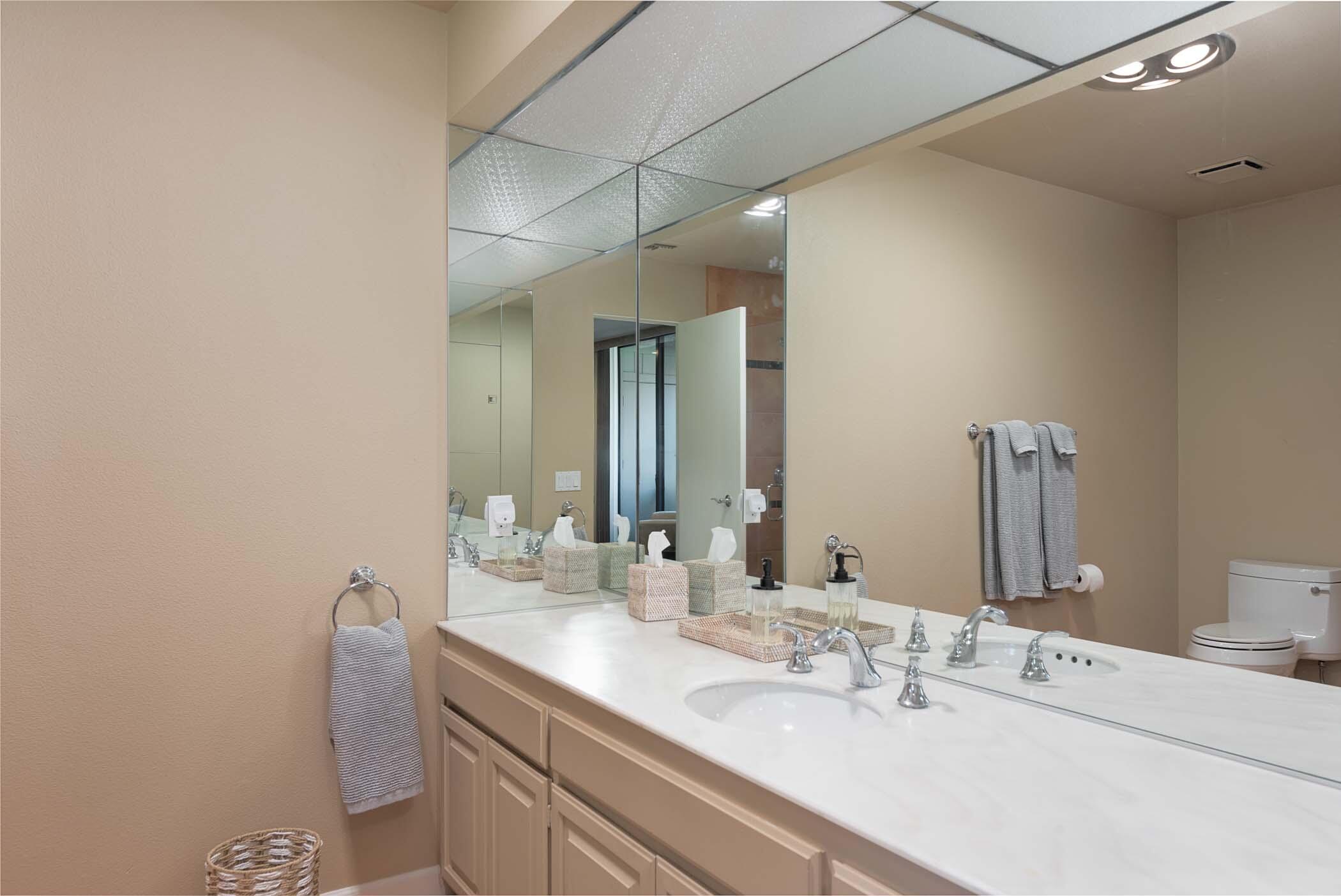 132 Yale Drive Rancho Mirage, CA 92270 - Photo 31 of 53 Guest Bath