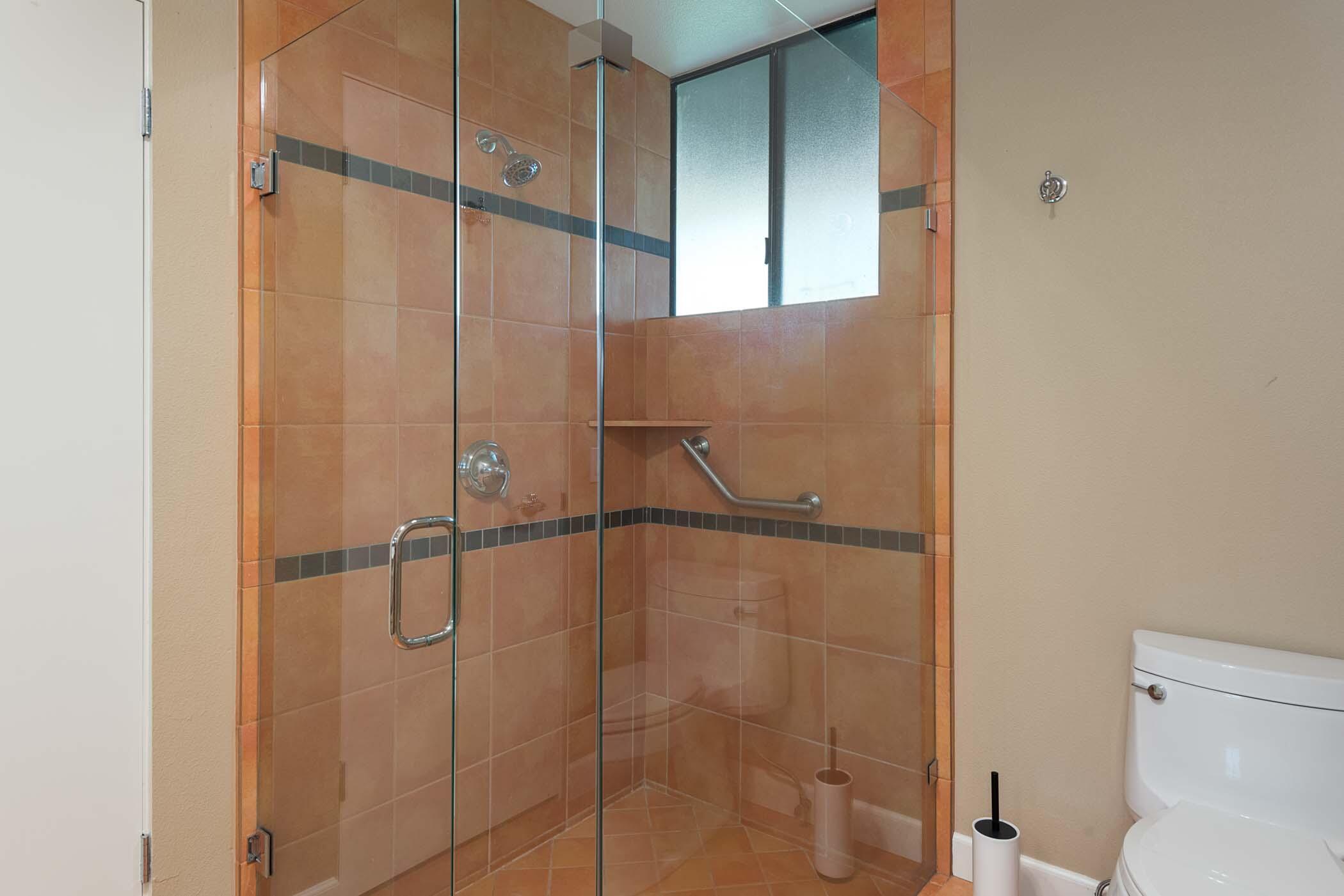 132 Yale Drive Rancho Mirage, CA 92270 - Photo 32 of 53 Guest Bath