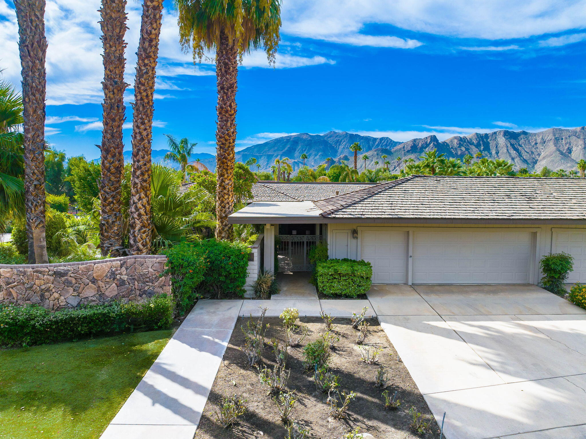 132 Yale Drive Rancho Mirage, CA 92270 - Photo 35 of 53 Front View