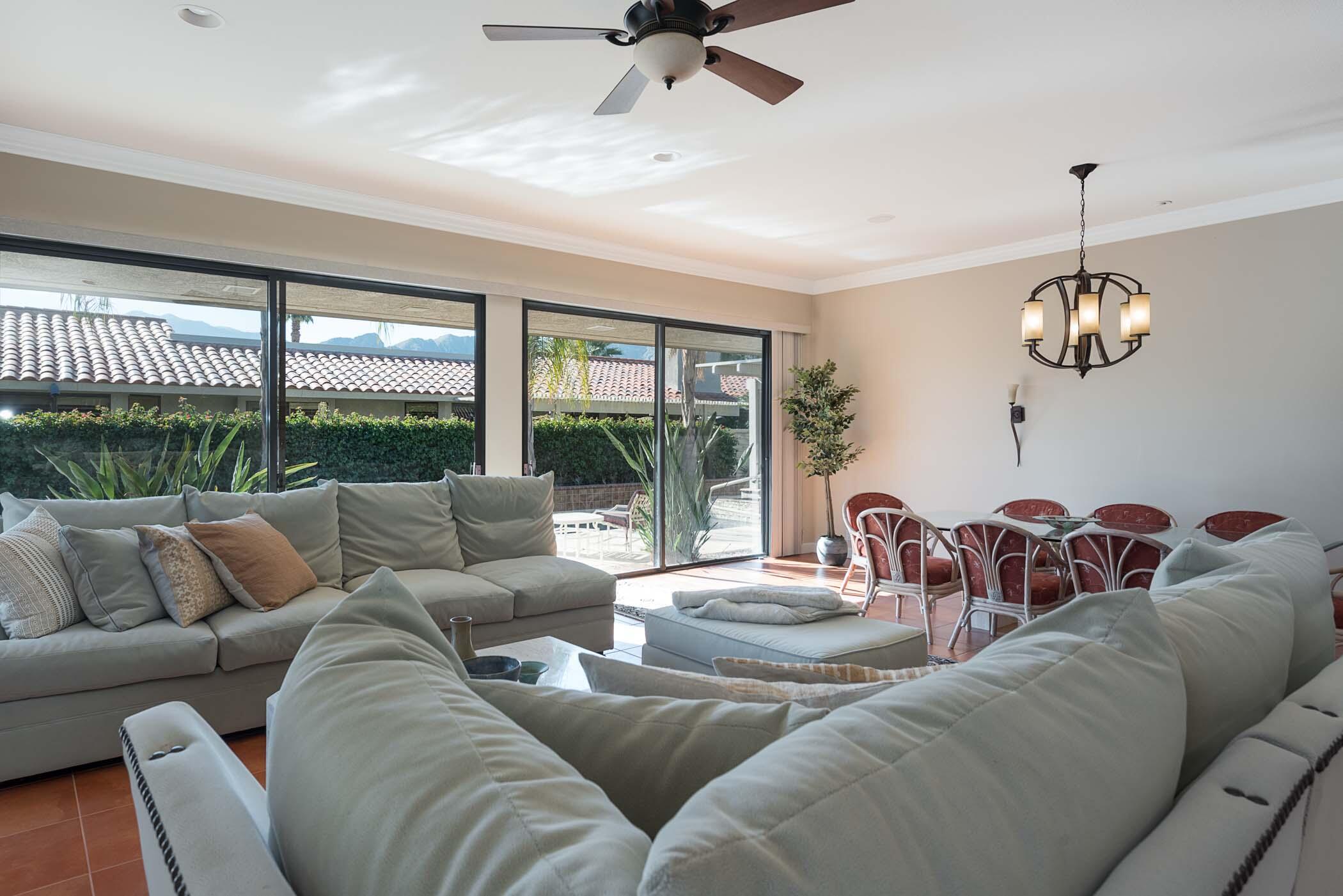 132 Yale Drive Rancho Mirage, CA 92270 - Photo 8 of 53 Living Room