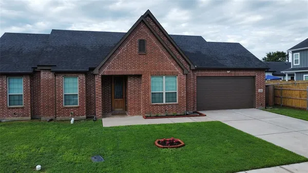 $1,900 | 2305 Bourland Street, Greenville, TX 75401