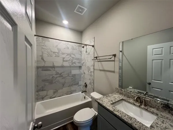 $1,900 | 2305 Bourland Street, Greenville, TX 75401
