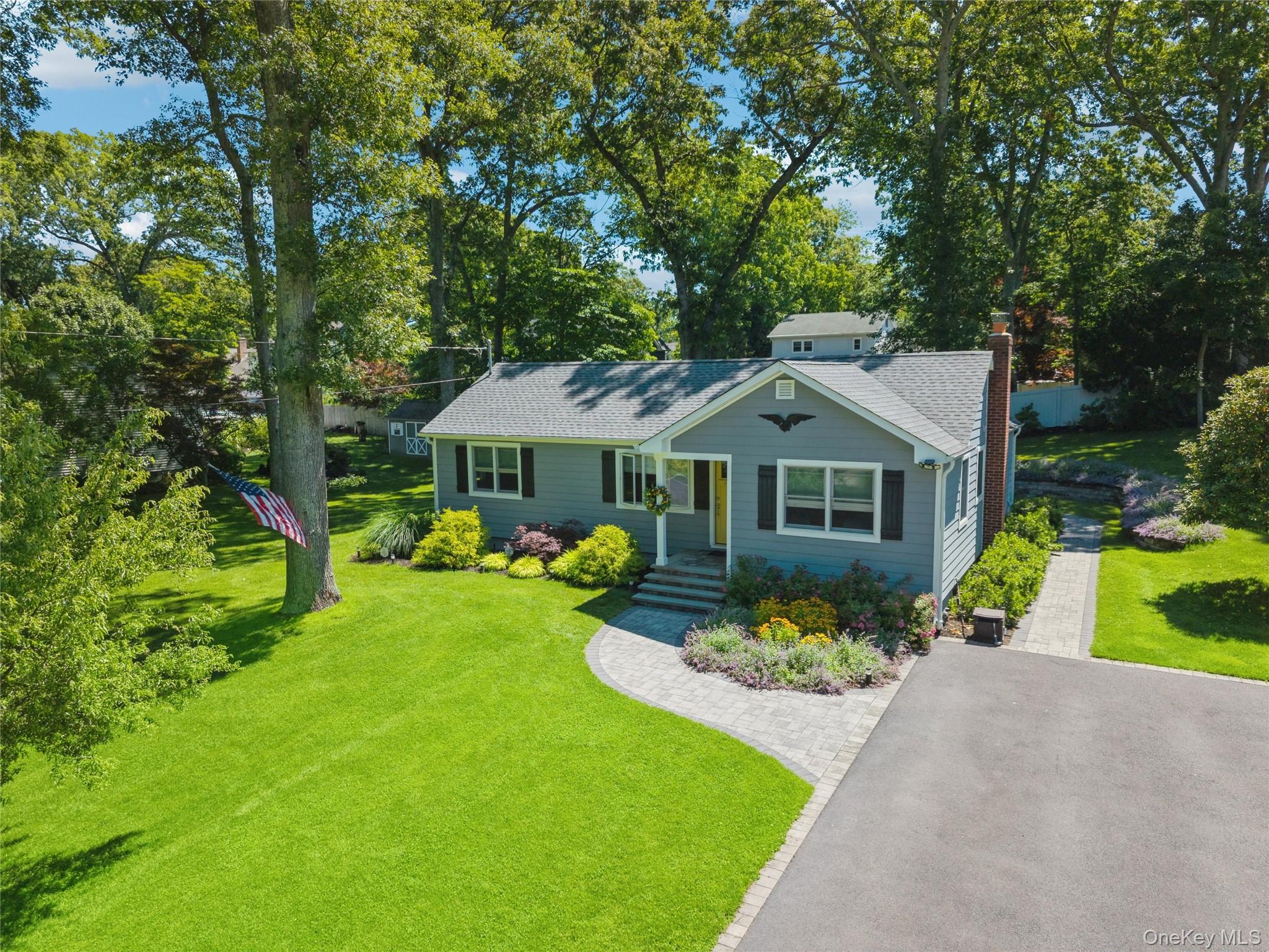 9 Middle Cross Shoreham, NY 11786 - Photo 29 of 37