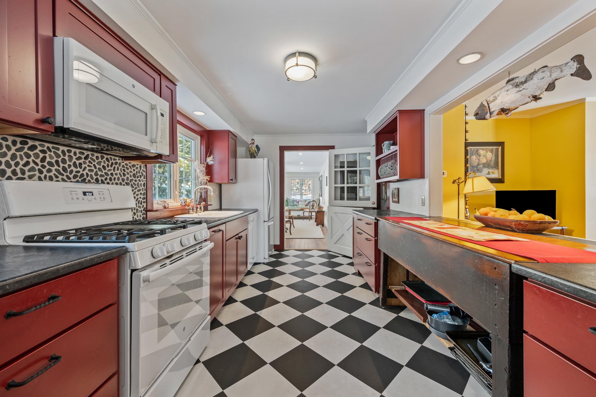 32 Mt Surprise Road Bartlett, NH 03845 - Photo 15 of 56