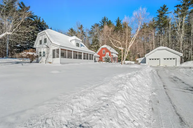 $925,000 | 32 Mt Surprise Road, Bartlett, NH 03845