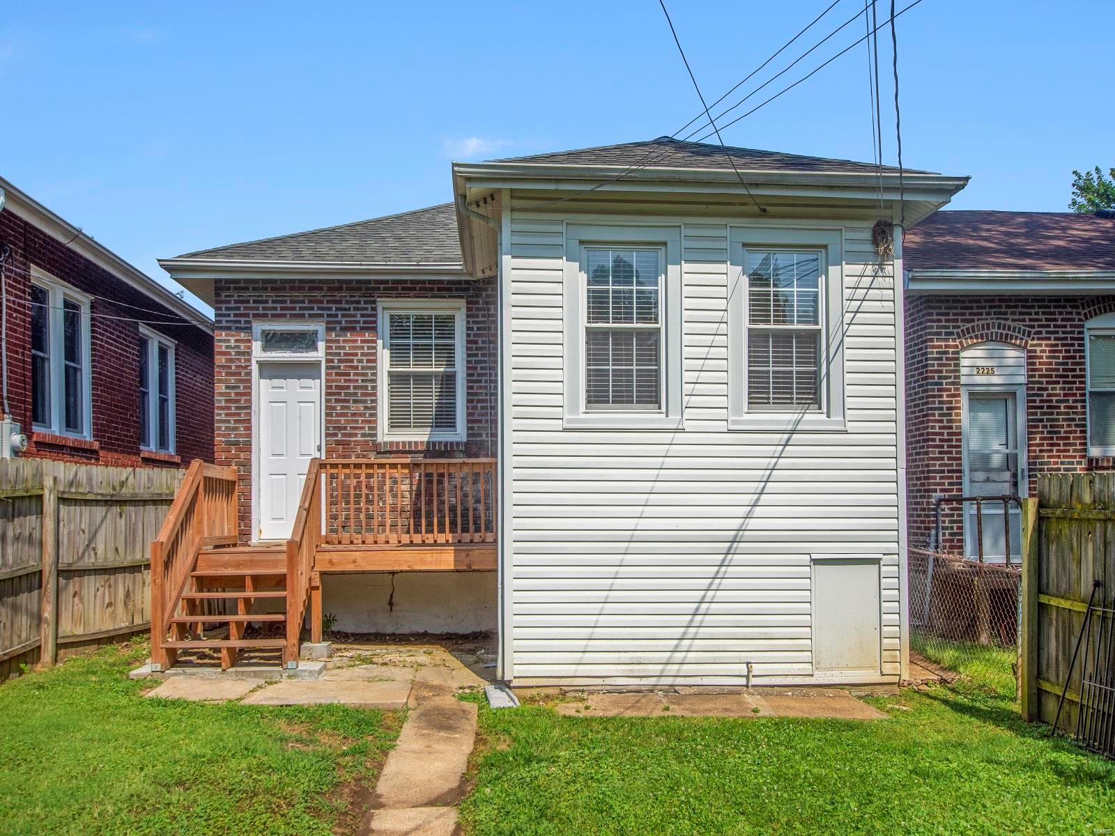 2223 Richert Place St. Louis, MO 63143 - Photo 16 of 17 Gallery Image 16