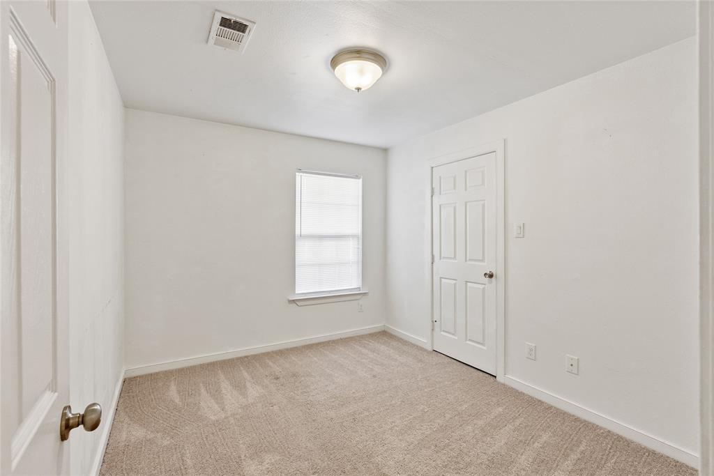 202 North Harrison Avenue Sherman, TX 75090 - Photo 13 of 26 3rd Bed room