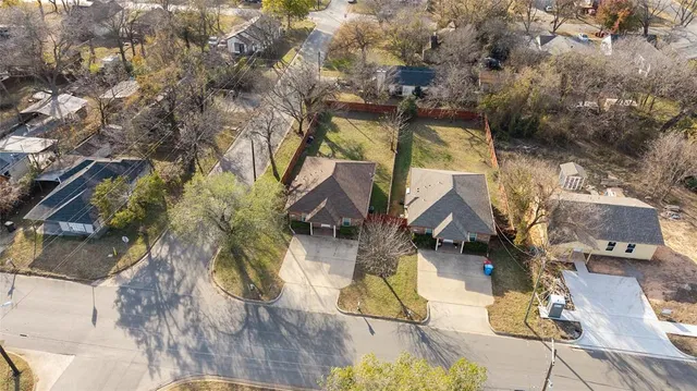 $1,550 | 202 North Harrison Avenue, Sherman, TX 75090