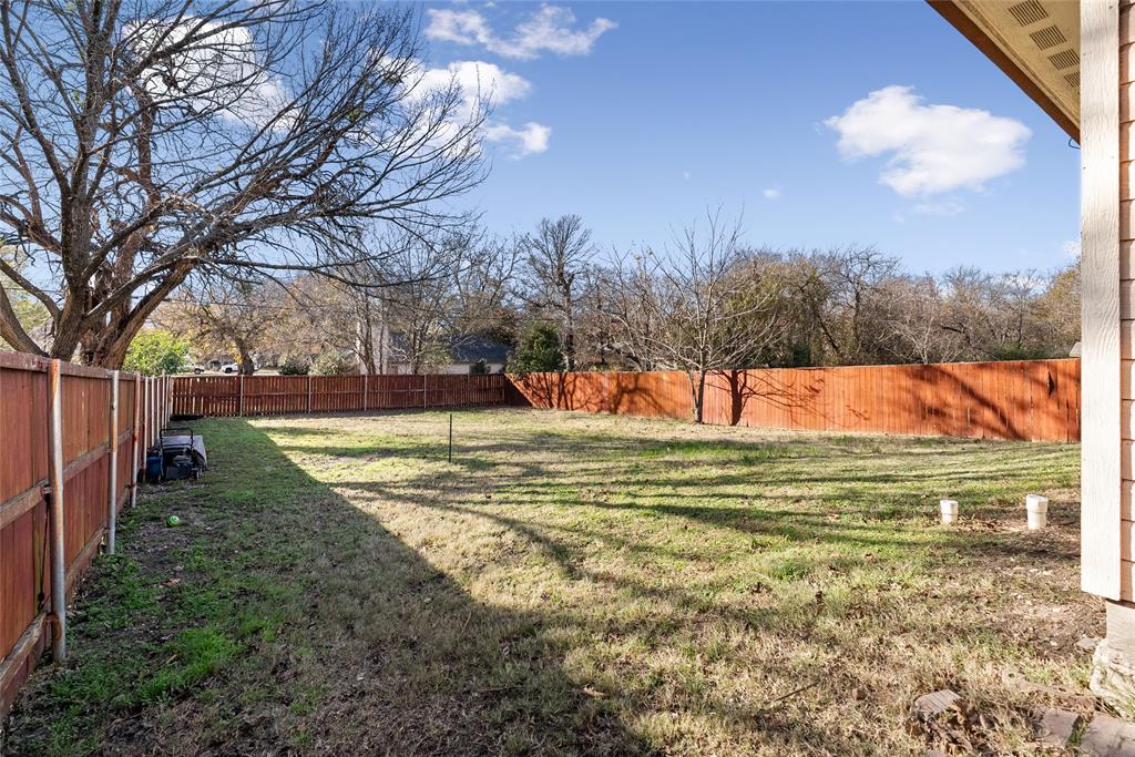 202 North Harrison Avenue Sherman, TX 75090 - Photo 23 of 26 Huge Yard