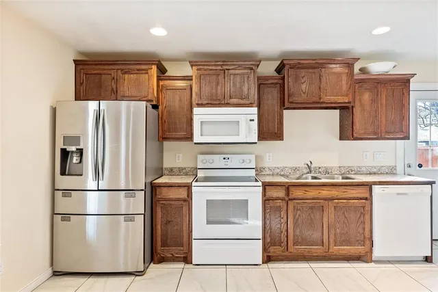 $1,550 | 202 North Harrison Avenue, Sherman, TX 75090