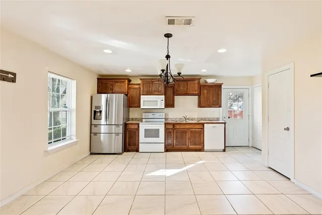 $1,550 | 202 North Harrison Avenue, Sherman, TX 75090