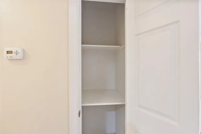 $1,550 | 202 North Harrison Avenue, Sherman, TX 75090