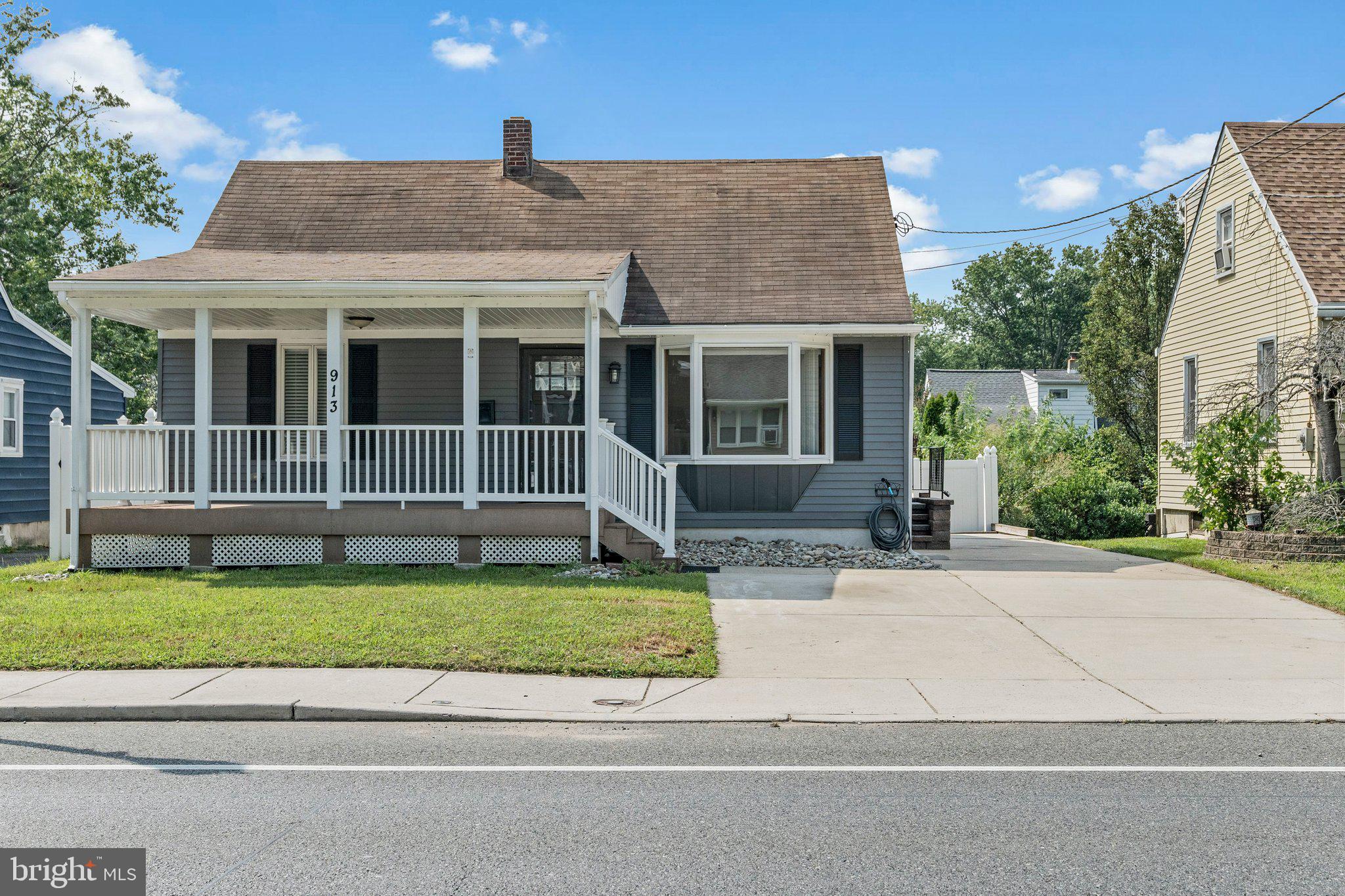 913 Clements Bridge Road Barrington, NJ 08007 - Photo 1 of 36