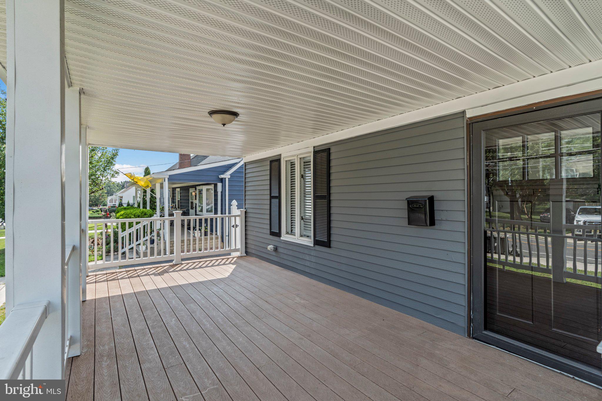 913 Clements Bridge Road Barrington, NJ 08007 - Photo 3 of 36
