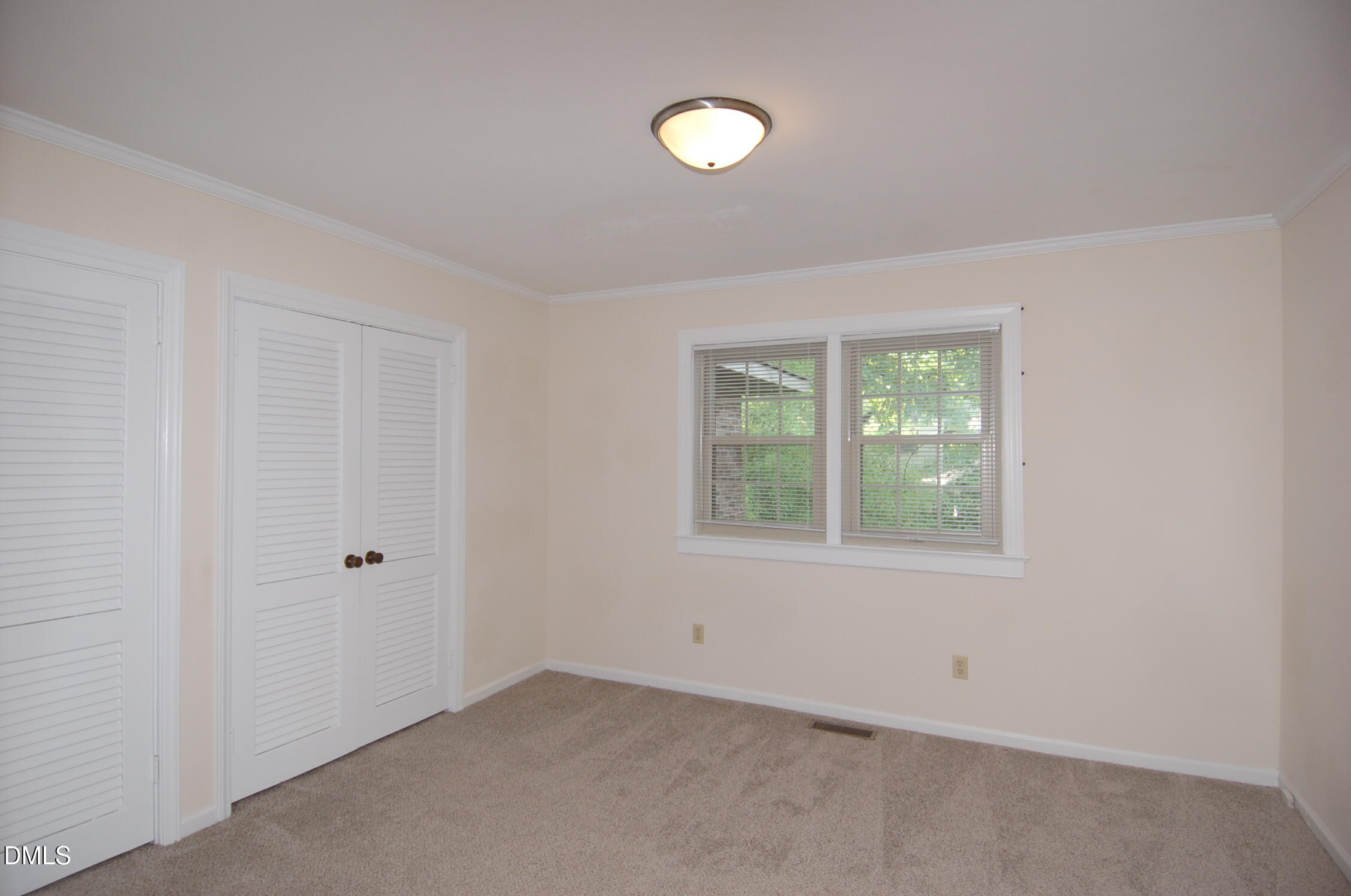 706 Smedes Place Raleigh, NC 27605 - Photo 12 of 21 15 Bdrm3