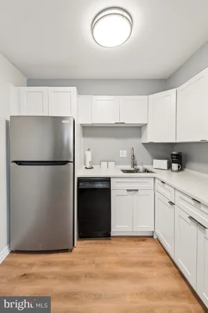 $2,100 | 1334 Montgomery Avenue, Unit D4, Narberth, PA 19072