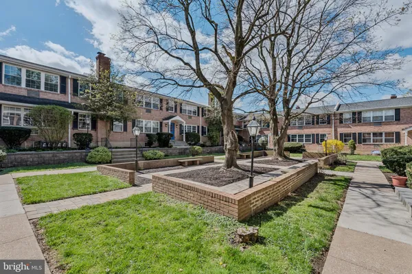 $2,100 | 1334 Montgomery Avenue, Unit D4, Narberth, PA 19072