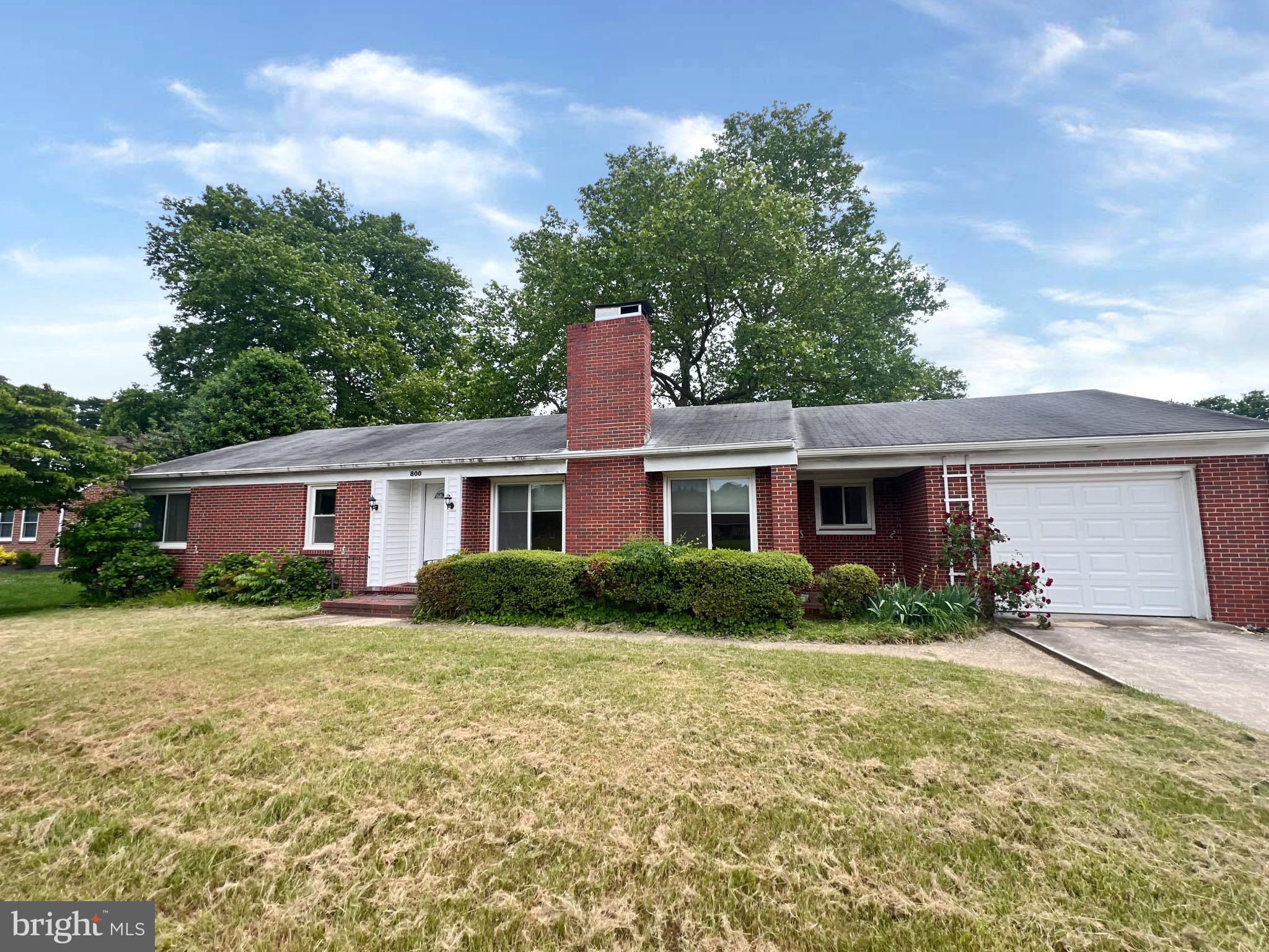 800 Church Hill Road Centreville, MD 21617 - Photo 1 of 19 a front view of a house with a yard