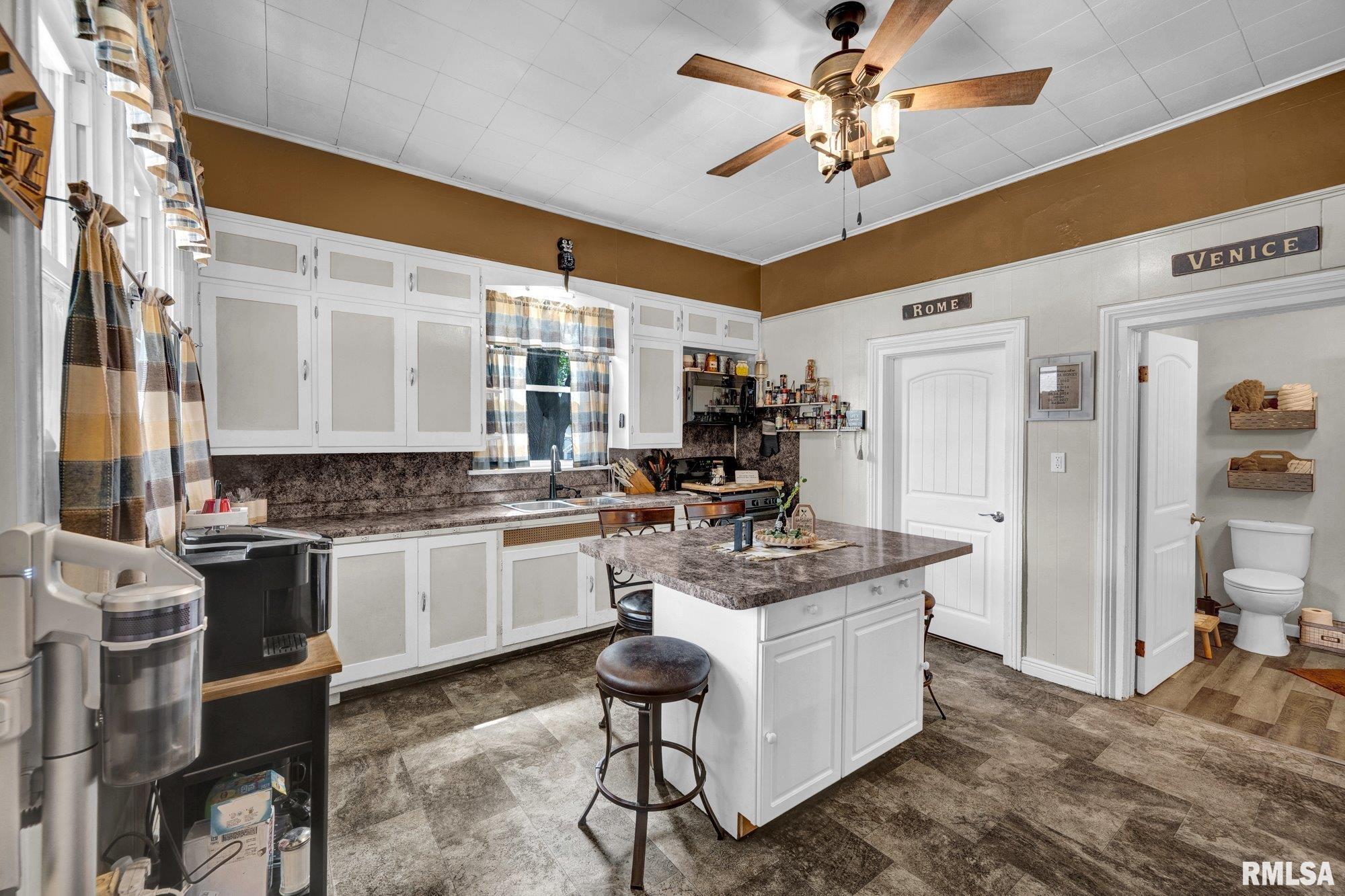 526 State Street Pekin, IL 61554 - Photo 12 of 42