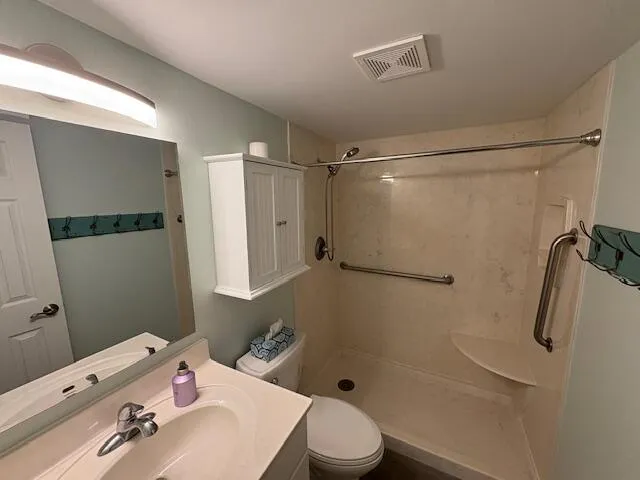 $1,500 | 209 West Miracle Strip Parkway, Unit F104, Mary Esther, FL 32569