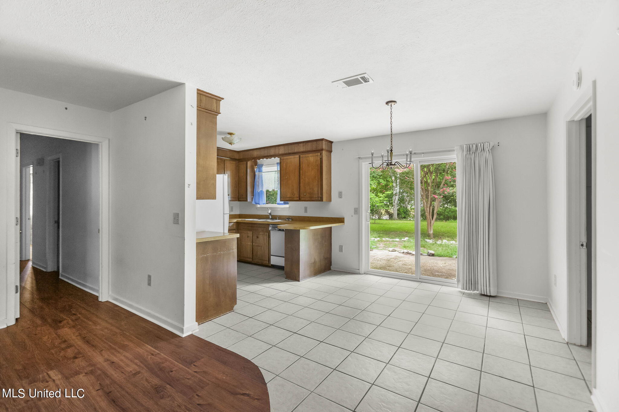 619 Ralde Circle Ridgeland, MS 39157 - Photo 7 of 27 7-web-or-mls-619 Ralde-7