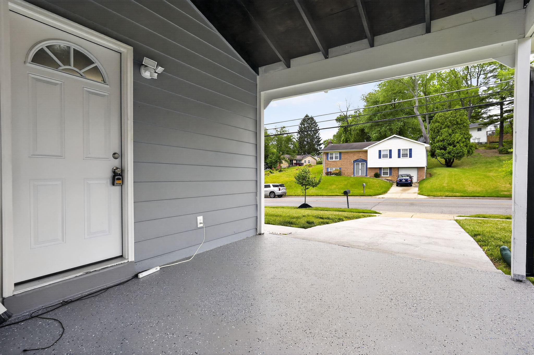 2608 Kingsway Road Fort Washington, MD 20744 - Photo 31 of 31 Carport & side door