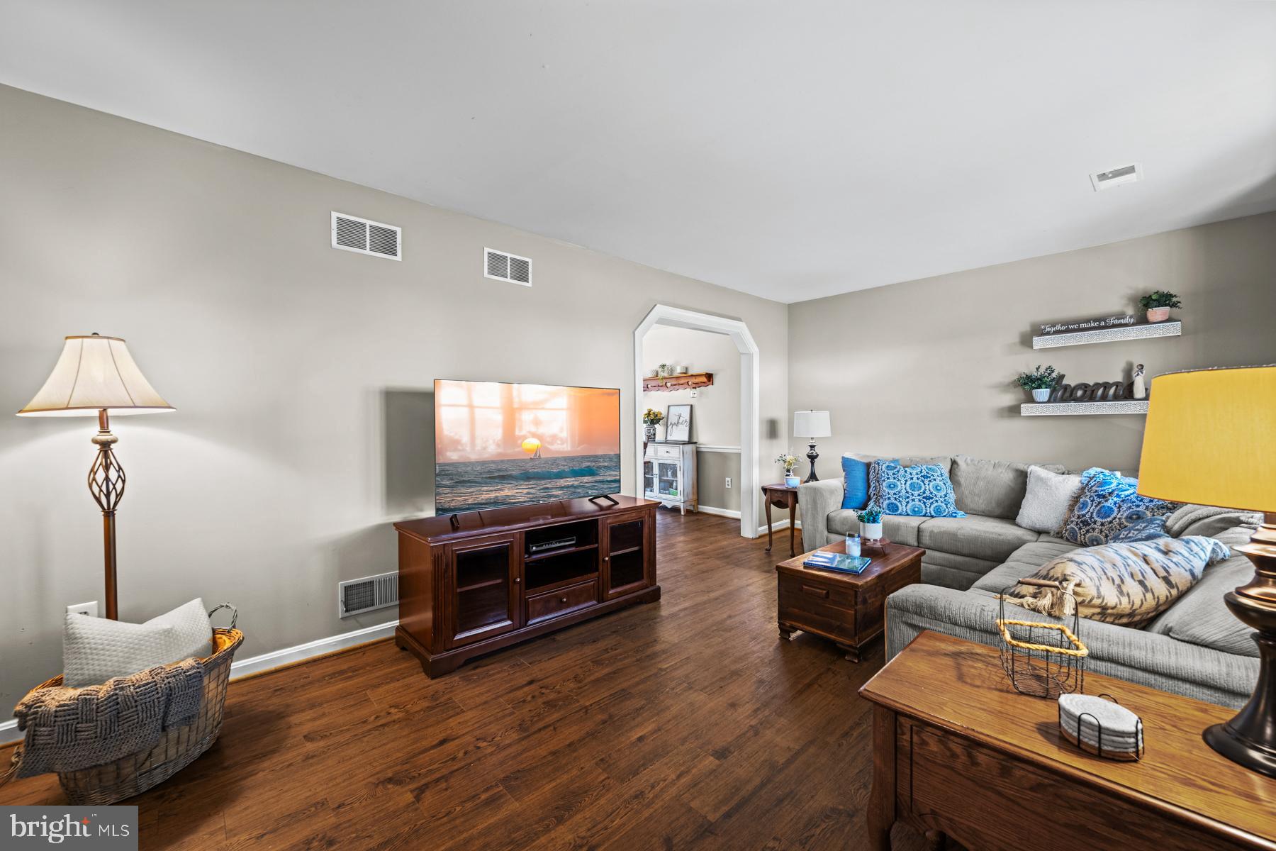433 Obrecht Road Sykesville, MD 21784 - Photo 4 of 72 Living Room