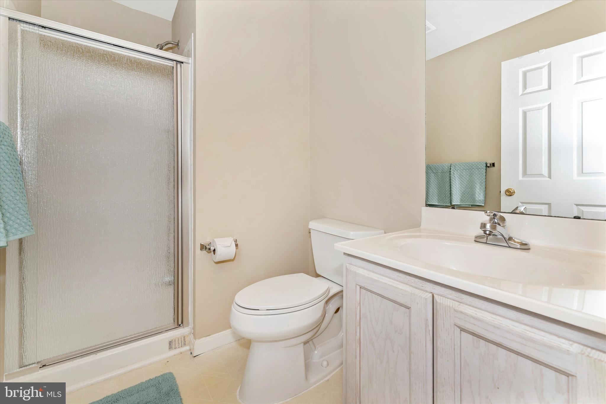 1523 Rambling Way South Frederick, MD 21701 - Photo 12 of 44 3rd full bath