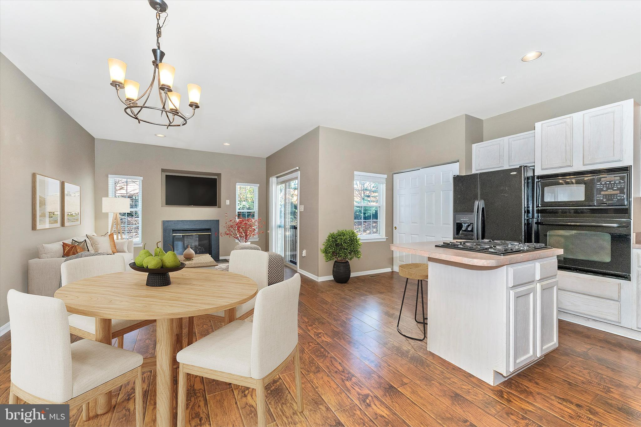 1523 Rambling Way South Frederick, MD 21701 - Photo 2 of 44 Kitchen/family room