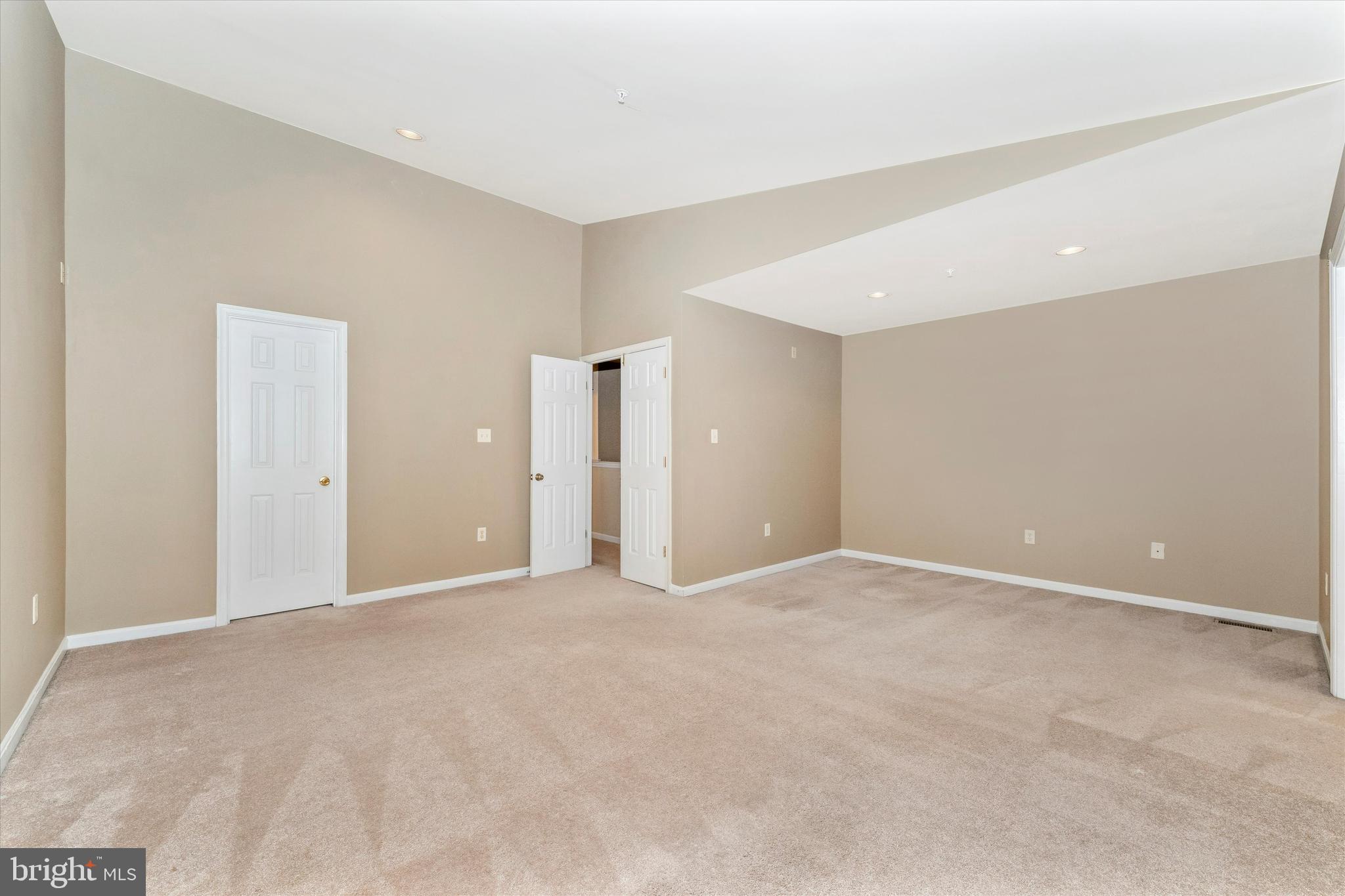 1523 Rambling Way South Frederick, MD 21701 - Photo 32 of 44 Sitting area & walk-in closet
