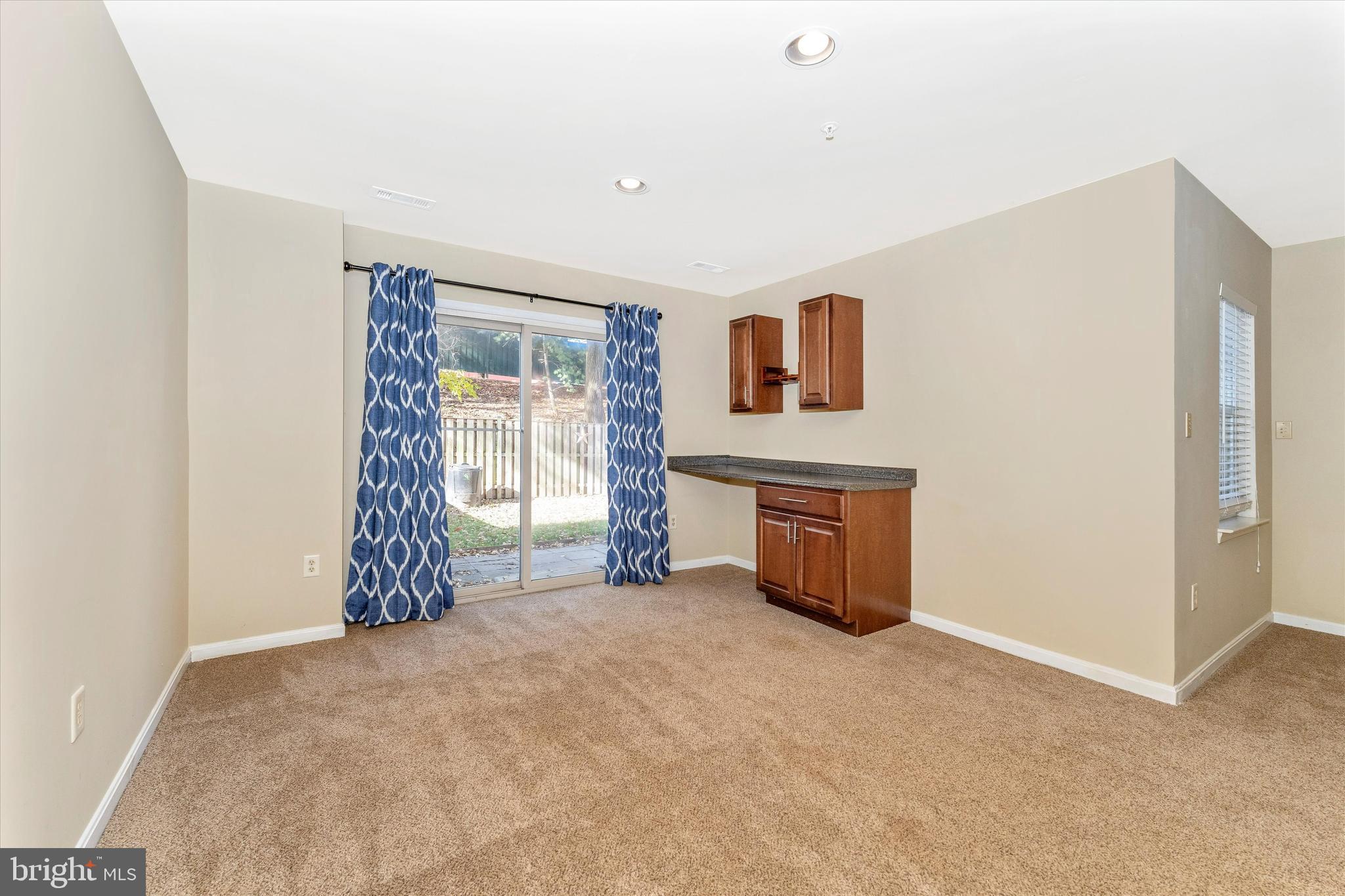 1523 Rambling Way South Frederick, MD 21701 - Photo 37 of 44 Built-in dry-bar