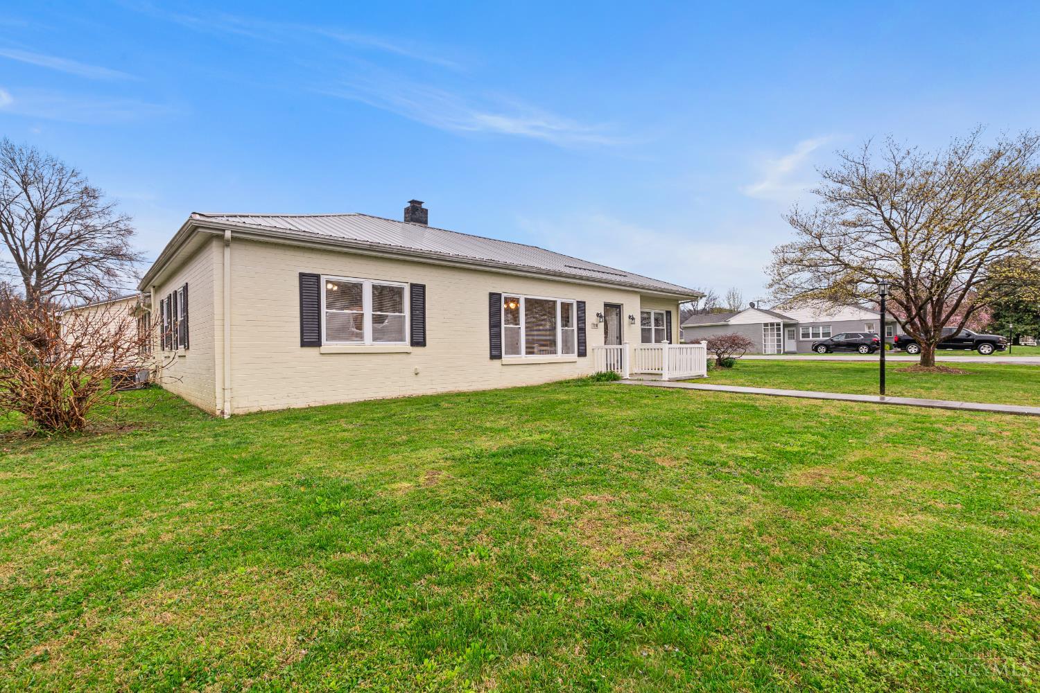 1710 Ridgeway Road Aberdeen, OH 45101 - Photo 4 of 30