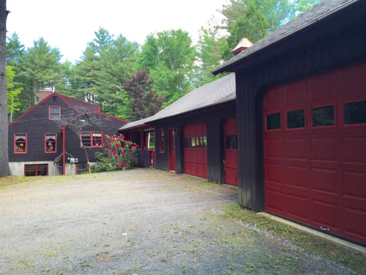 1462 Hinesburg Road Brattleboro, VT 05301 - Photo 7 of 34