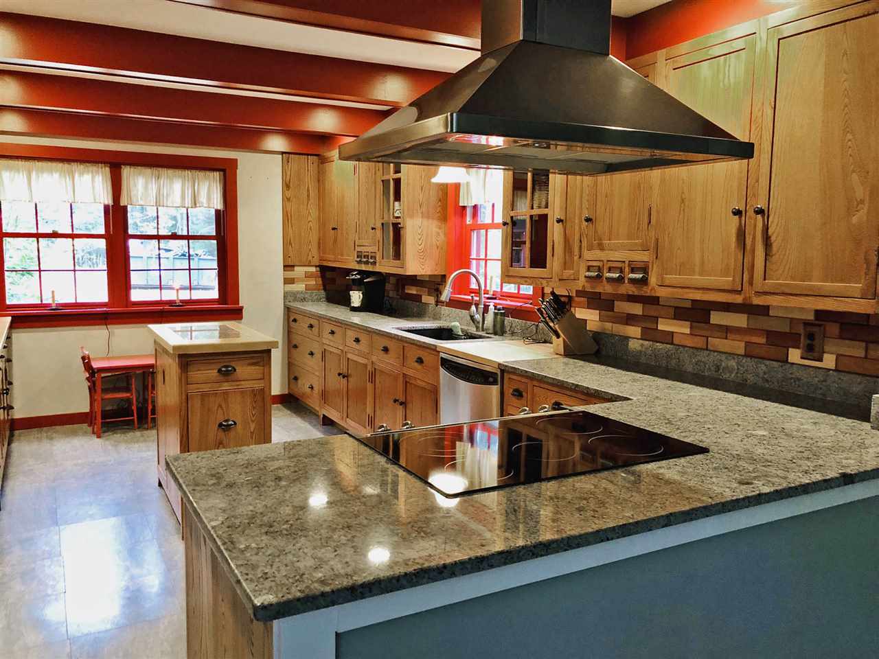 1462 Hinesburg Road Brattleboro, VT 05301 - Photo 10 of 34