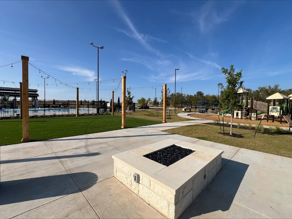 137 Two Bits Lane Elgin, TX 78621 - Photo 24 of 32