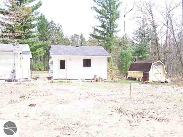 5554 Allen Road Alger, MI 48610 - Photo 8 of 13 1745042-7.JPG