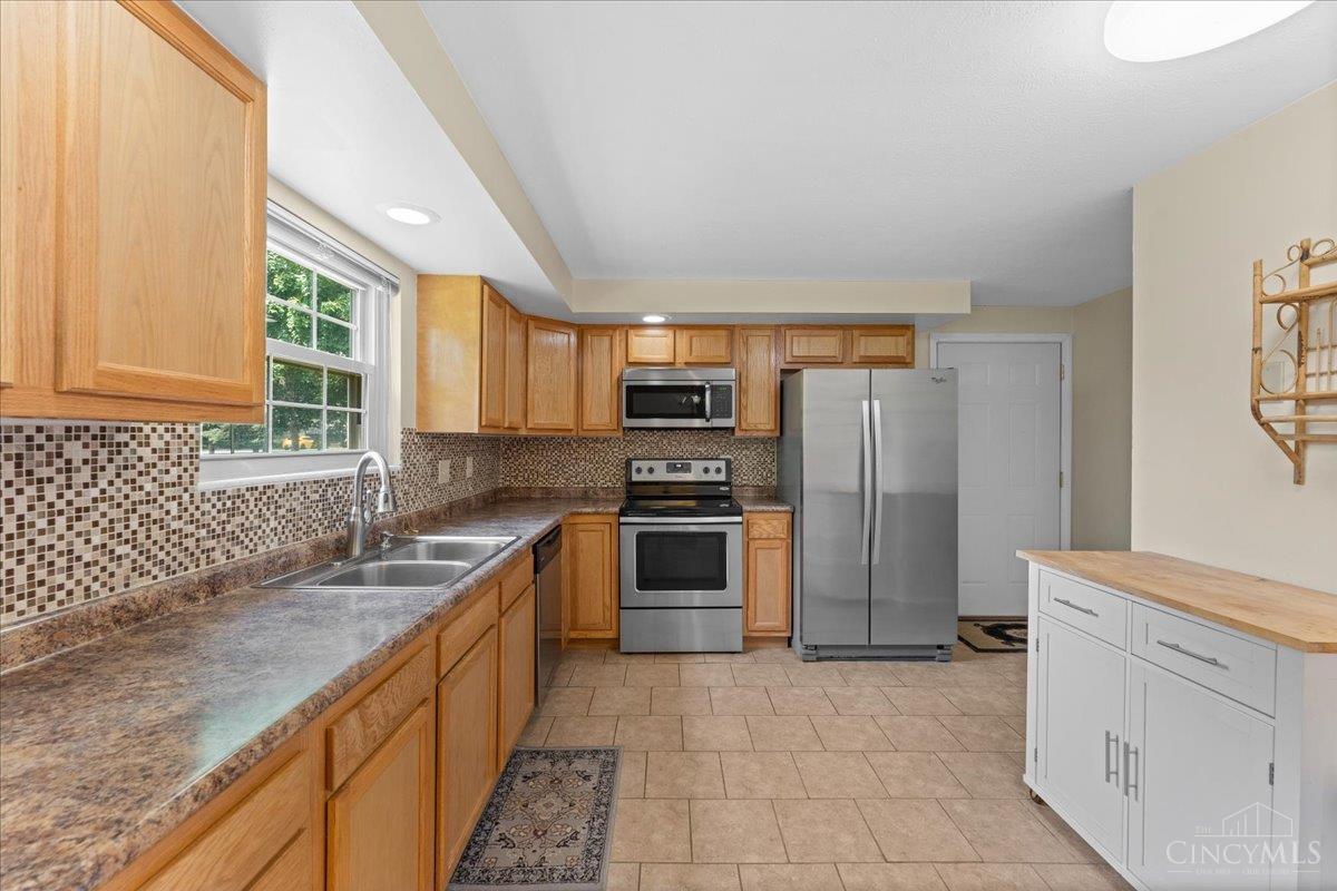 5744 Winton Road Fairfield, OH 45014 - Photo 11 of 37 Gallery Image 11