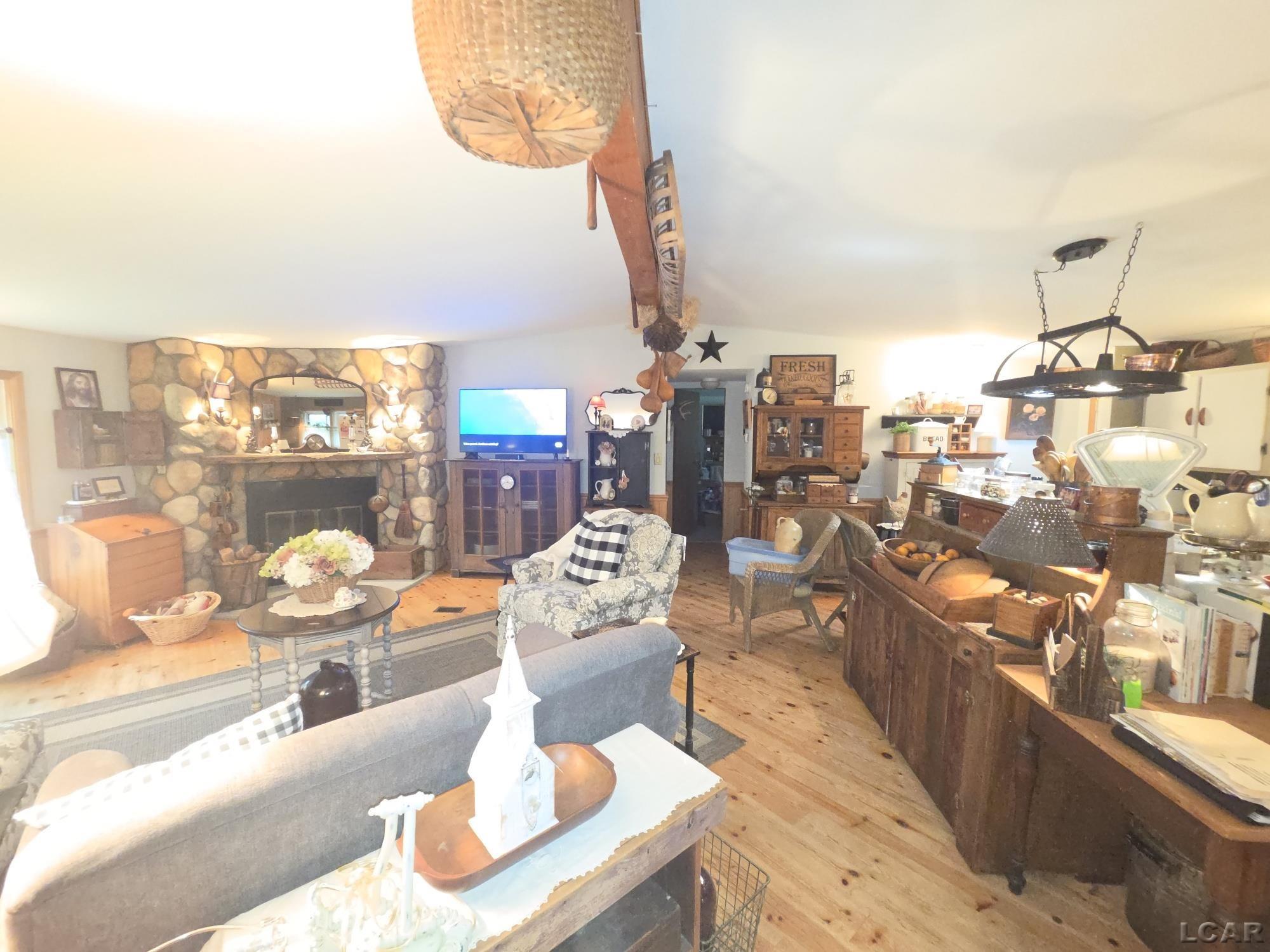 942 Munith Road Jackson, MI 49201 - Photo 43 of 50 50222367-7d660764-a072-449b-986e-5427bc5a5722.JPG