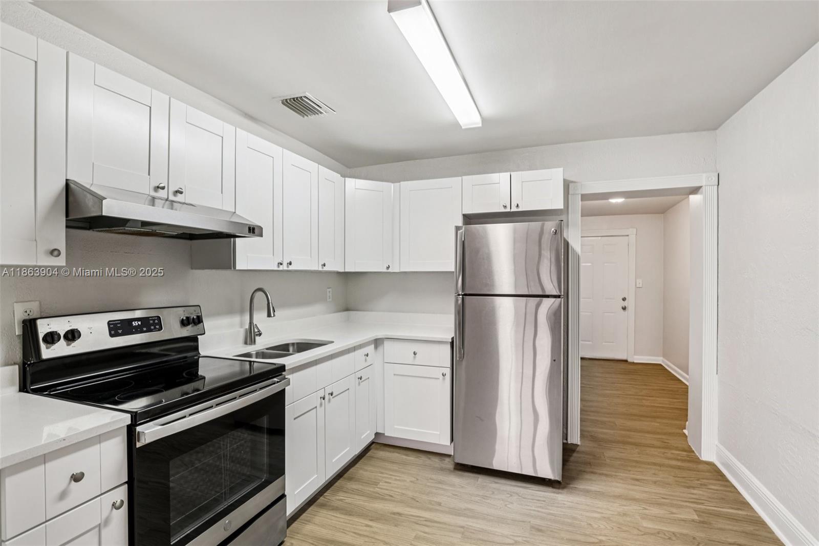 6546 Southwest 21st Street Miramar, FL 33023 - Photo 15 of 40