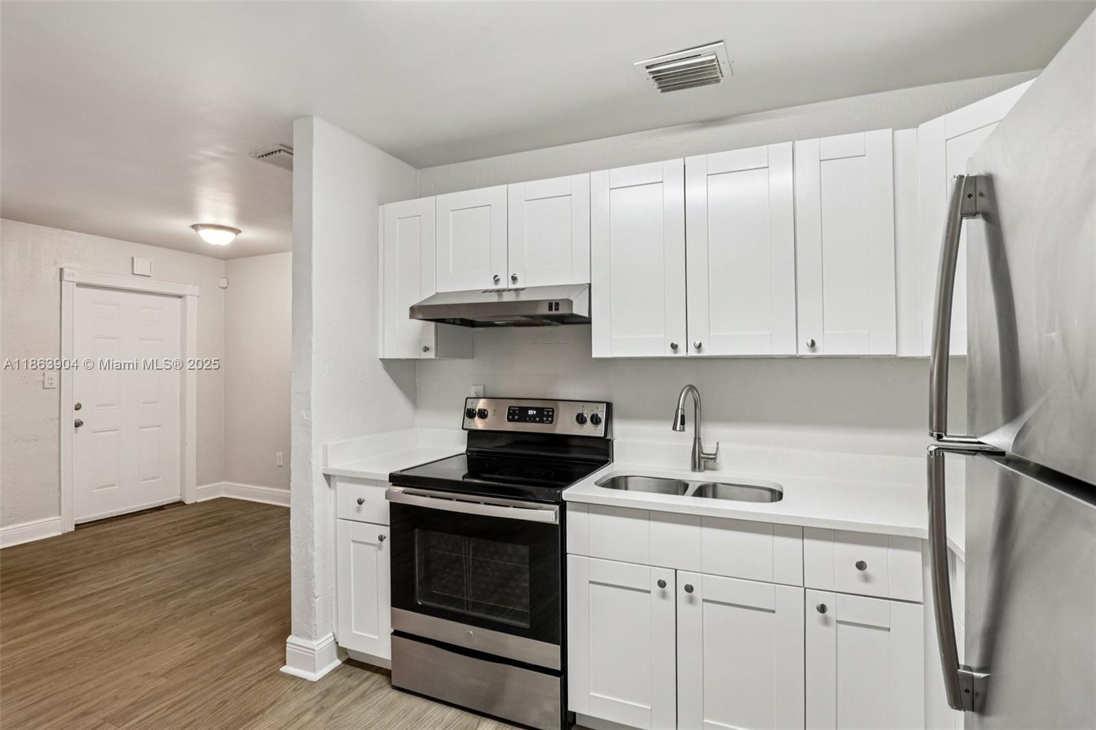 6546 Southwest 21st Street Miramar, FL 33023 - Photo 16 of 40