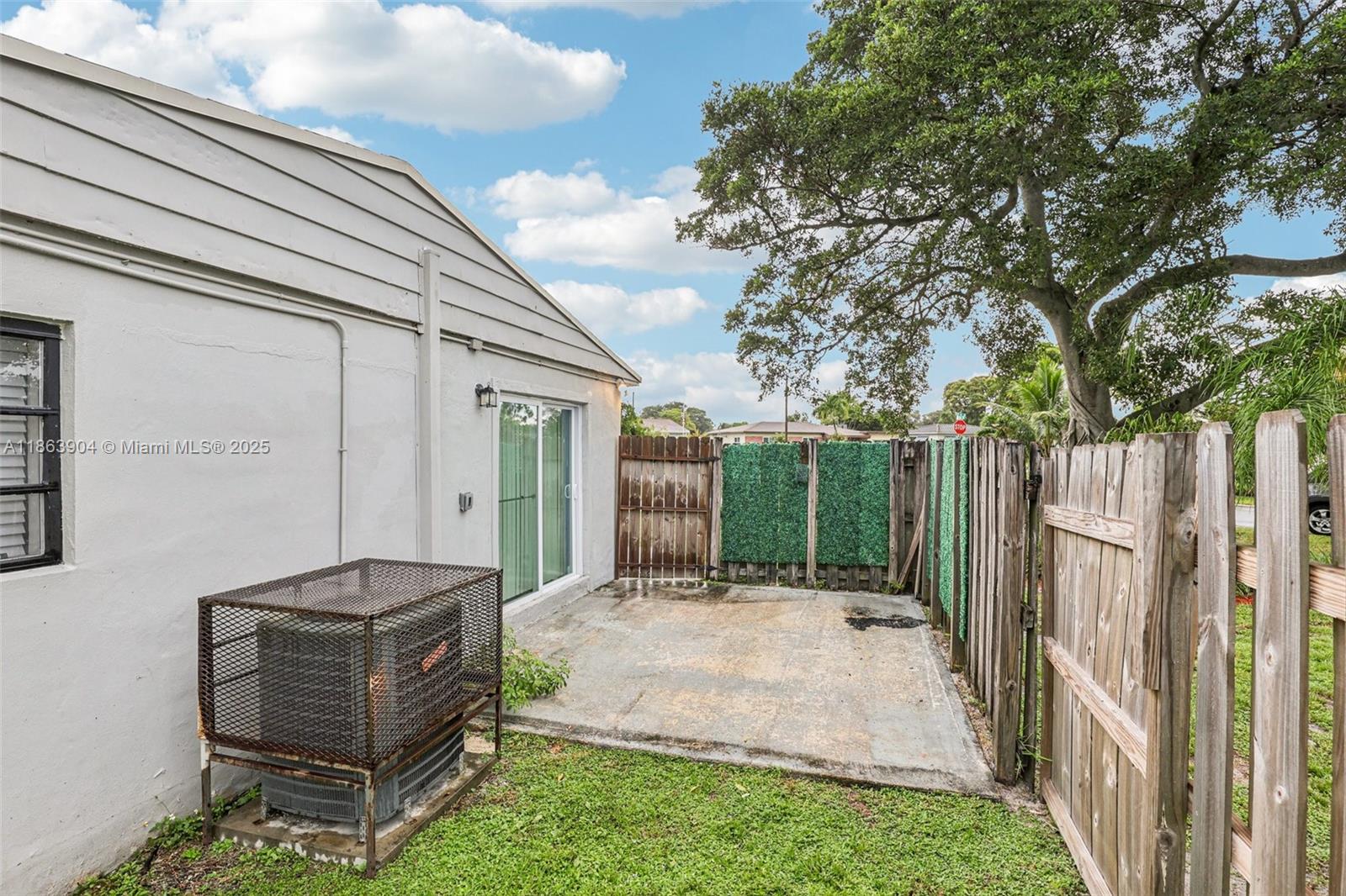 6546 Southwest 21st Street Miramar, FL 33023 - Photo 36 of 40