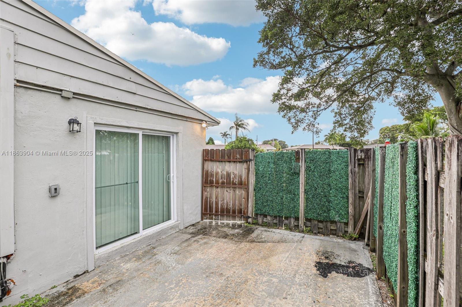 6546 Southwest 21st Street Miramar, FL 33023 - Photo 37 of 40