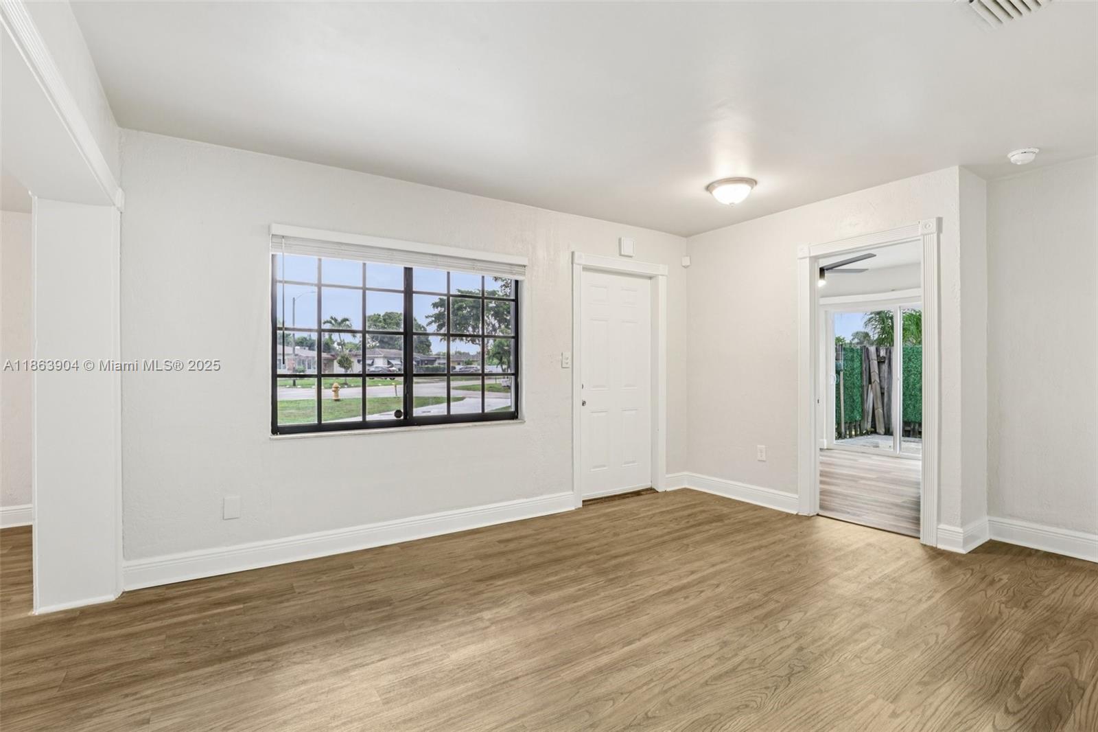 6546 Southwest 21st Street Miramar, FL 33023 - Photo 7 of 40