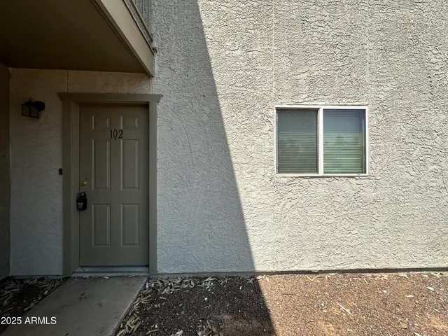 $795 | 2801 East Monte Cristo Avenue, Unit 102, Phoenix, AZ 85032